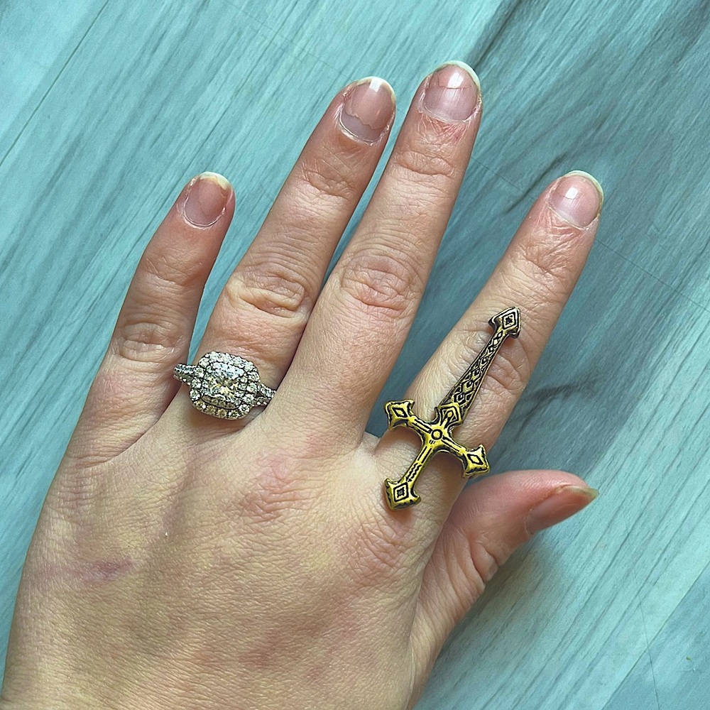 Spell Sword Ring 🗡️✨ - Picture 6 of 6